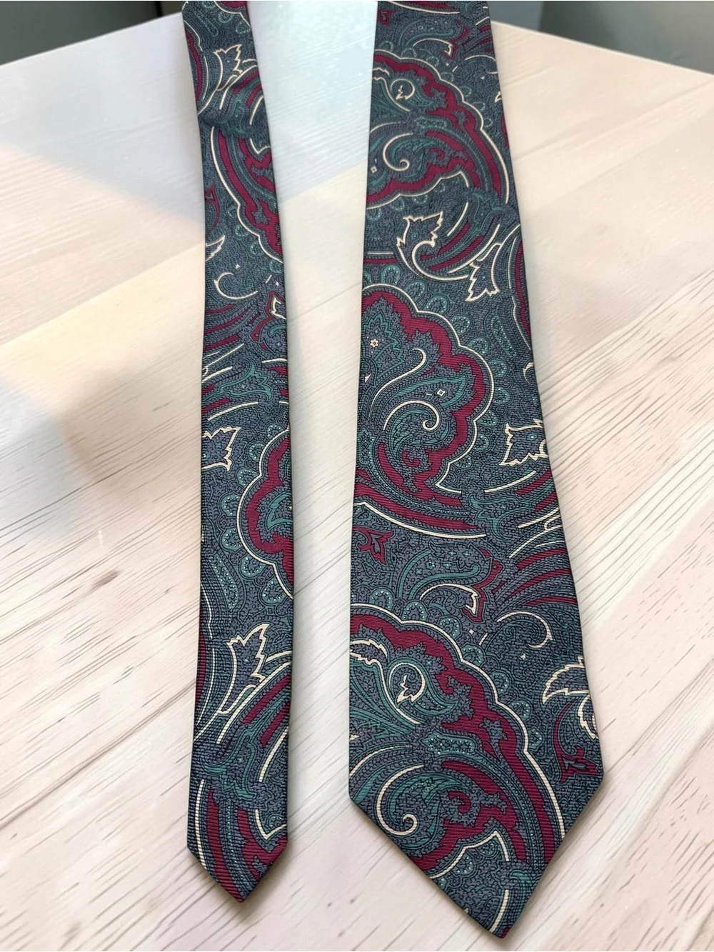 Vintage Tom James 100% Silk Tie